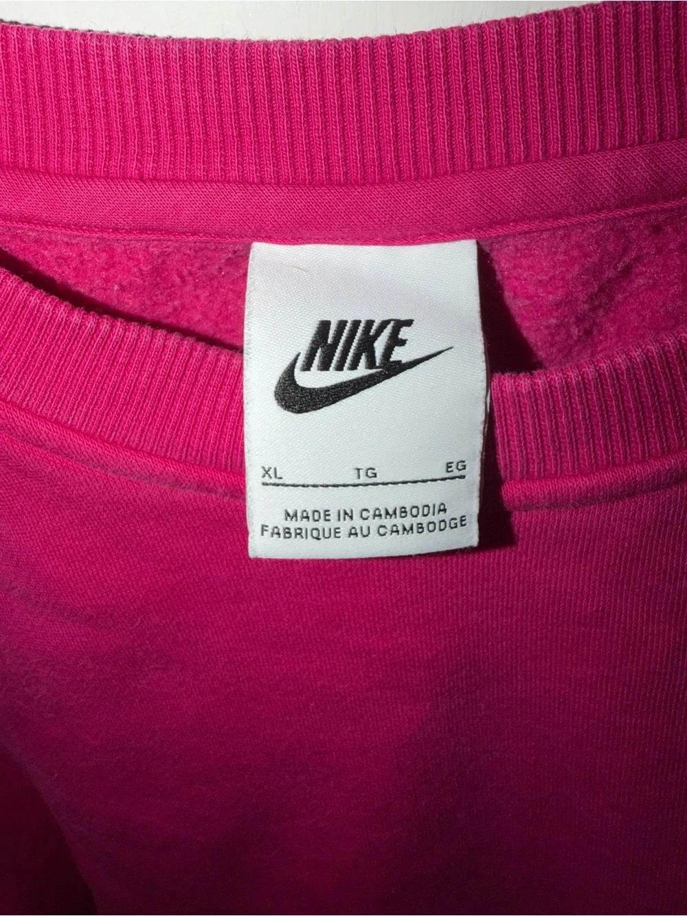 Nike Women's Crewneck Sweatshirt - Hot Pink